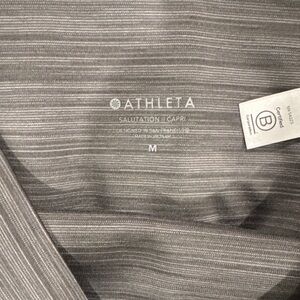 Athleta Gray Striped Salutation II Capri size medium